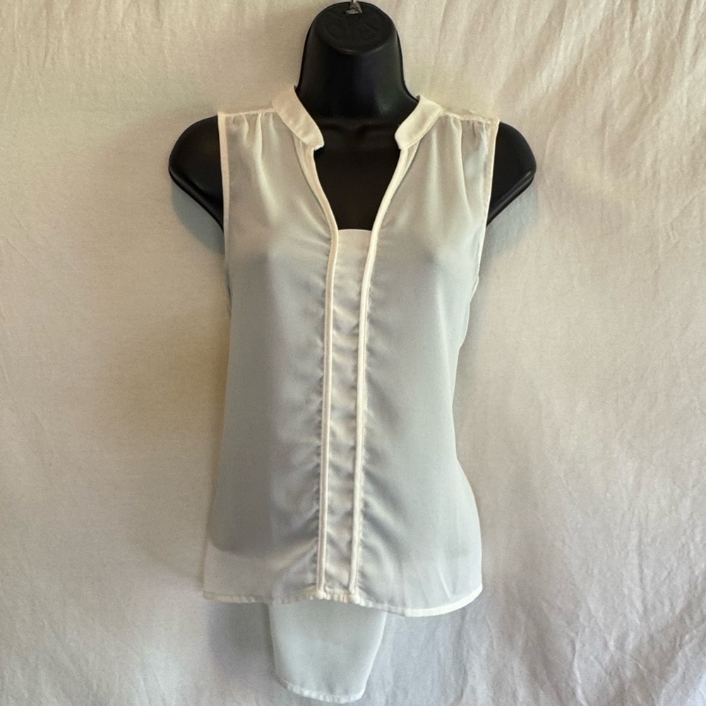 F-57 Jack Cream Sleeveless High Low Pullover Summer Blouse Size M